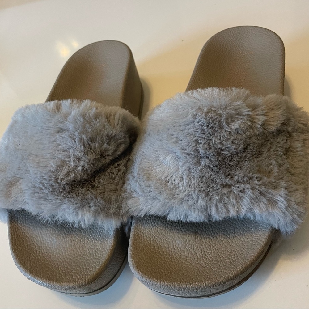 FLUFFY PLATFORM SLIDE SANDALS Y2K